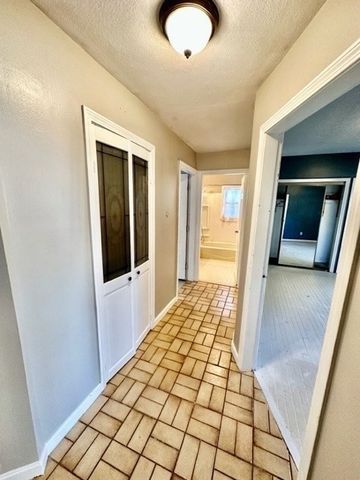 46 Washington Ave 1, Winthrop, MA 02152