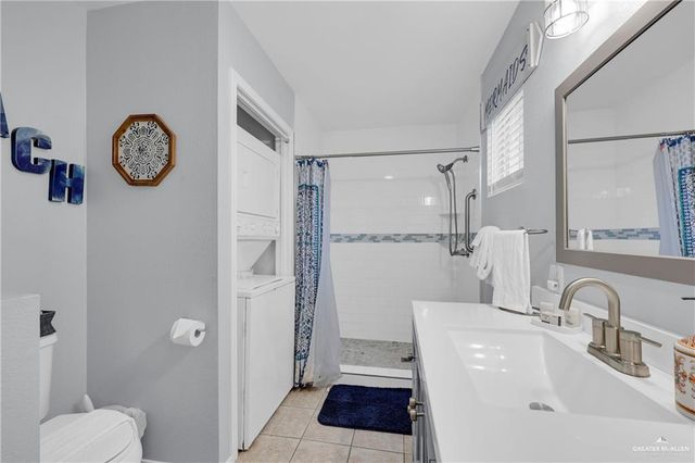 111 Abalone Circle, Port Isabel, TX 78578