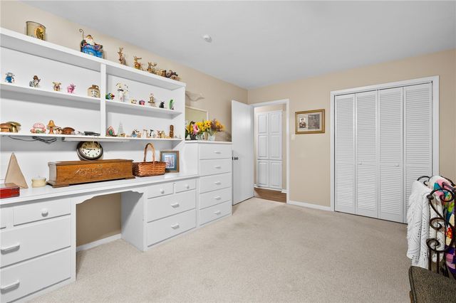 948 Oak Ave, Rockport, TX 78382