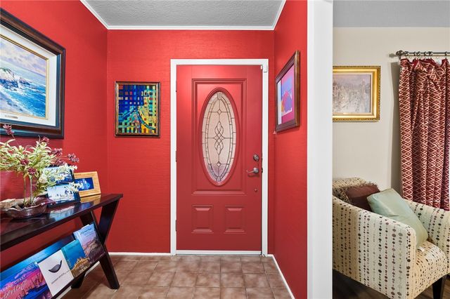 948 Oak Ave, Rockport, TX 78382