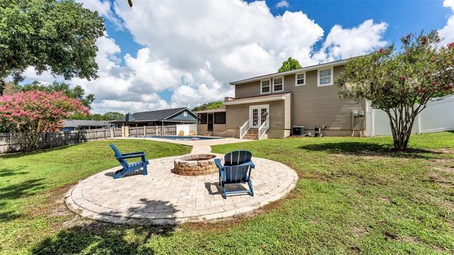 1905 SUZANNE LANE, Lakeland, FL 33813