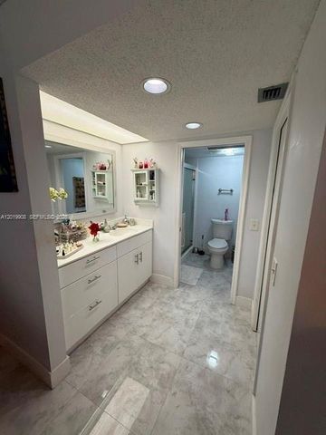 12850 SW 4th Ct 201I, Pembroke Pines, FL 33027