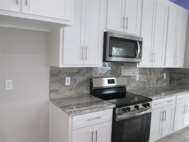 217 Miriam Street, Baytown, TX 77520