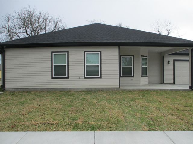 217 Miriam Street, Baytown, TX 77520