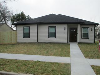 217 Miriam Street, Baytown, TX 77520