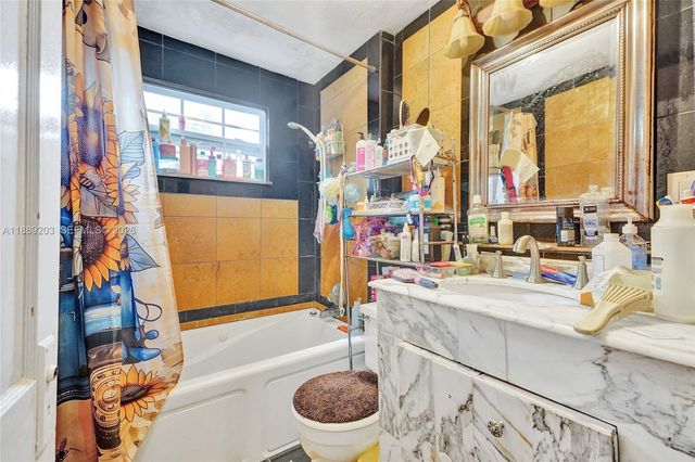 1024 N 24th Ave, Hollywood, FL 33020