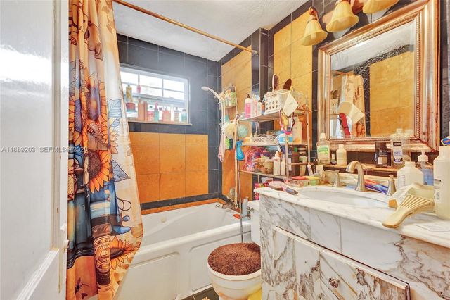 1024 N 24th Ave, Hollywood, FL 33020