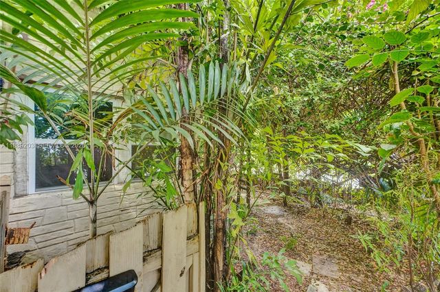 1024 N 24th Ave, Hollywood, FL 33020