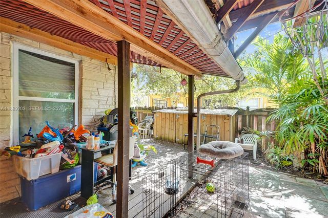 1024 N 24th Ave, Hollywood, FL 33020