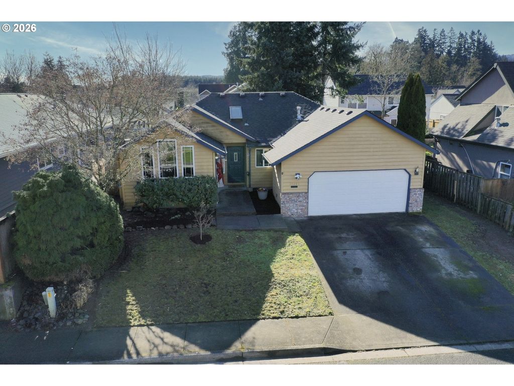 33280 LINDEN St, Scappoose, OR 97056