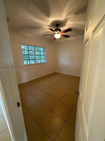 2589 NE 4th Street 205, Homestead, FL 33033