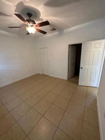 2589 NE 4th Street 205, Homestead, FL 33033