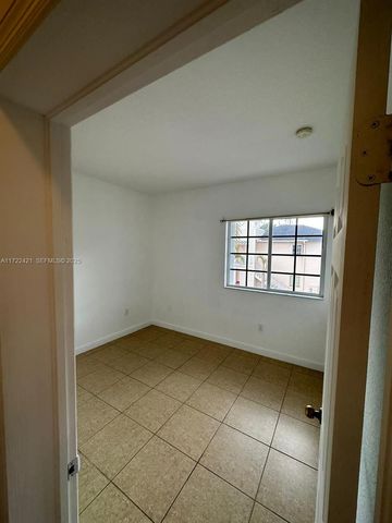 2589 NE 4th Street 205, Homestead, FL 33033