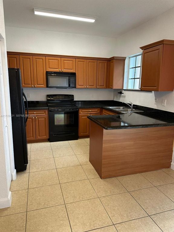 2589 NE 4th Street 205, Homestead, FL 33033