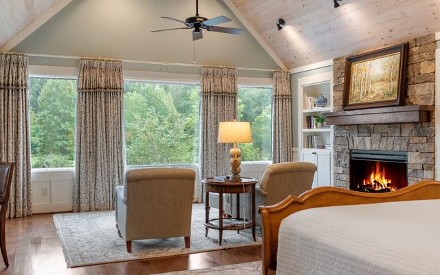 547 Toccoa River Lane, Mineral Bluff, GA 30559