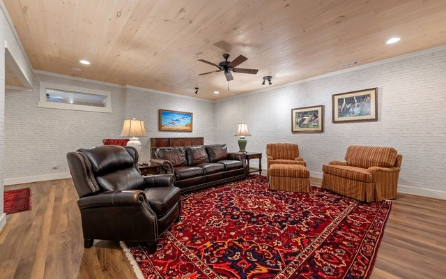 547 Toccoa River Lane, Mineral Bluff, GA 30559