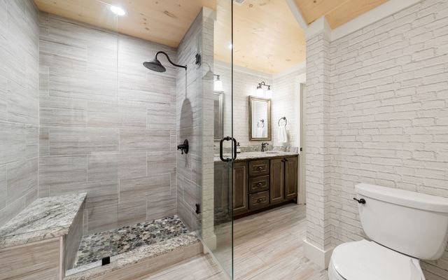 547 Toccoa River Lane, Mineral Bluff, GA 30559