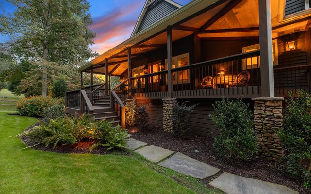 547 Toccoa River Lane, Mineral Bluff, GA 30559