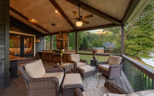 547 Toccoa River Lane, Mineral Bluff, GA 30559