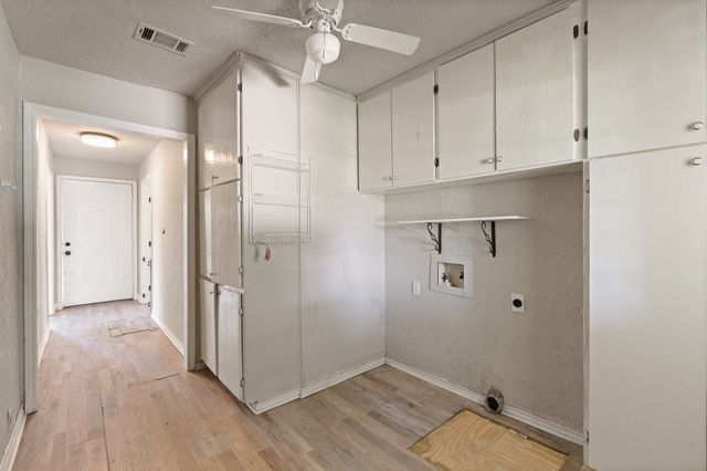 111 W Shelton Street, Alvarado, TX 76009