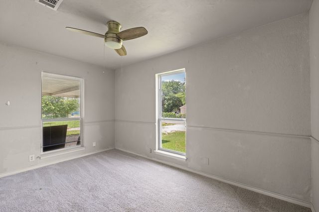 111 W Shelton Street, Alvarado, TX 76009