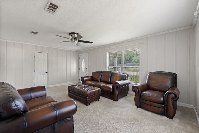 111 W Shelton Street, Alvarado, TX 76009