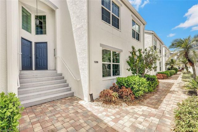 5941 Sand Wedge LN 1206, Naples, FL 34110