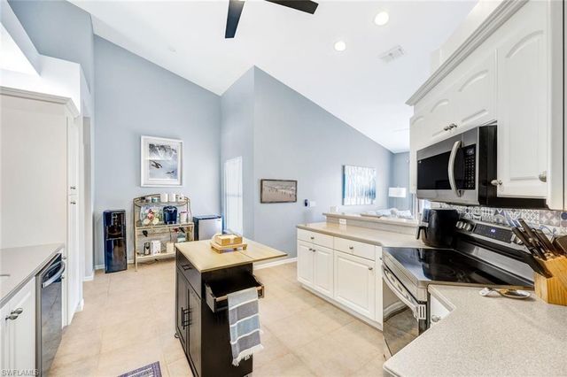5941 Sand Wedge LN 1206, Naples, FL 34110