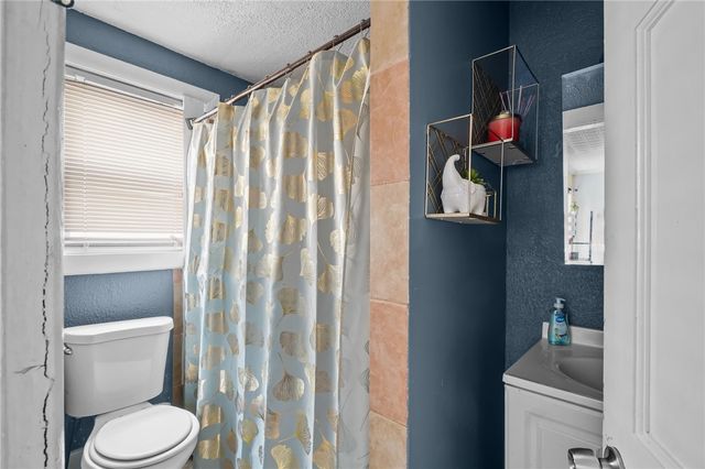 50 Jefferson Avenue, Pawtucket, RI 02860