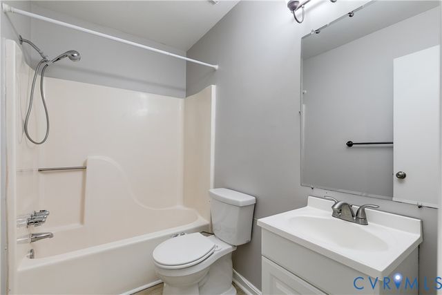 8512 Boones Trail Rd, Chesterfield, VA 23832
