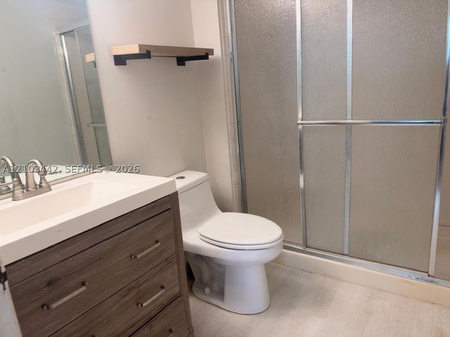 8721 Wiles Rd 303, Coral Springs, FL 33067