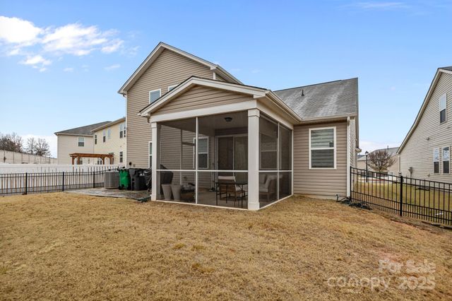 3252 Cheyney Park Drive, Charlotte, NC 28269