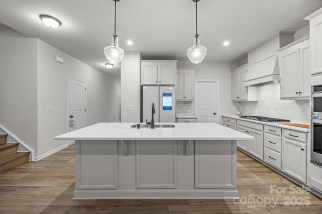 3252 Cheyney Park Drive, Charlotte, NC 28269