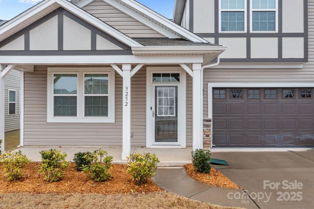 3252 Cheyney Park Drive, Charlotte, NC 28269