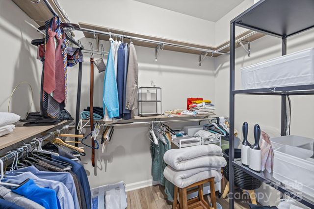 3252 Cheyney Park Drive, Charlotte, NC 28269