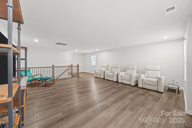 3252 Cheyney Park Drive, Charlotte, NC 28269