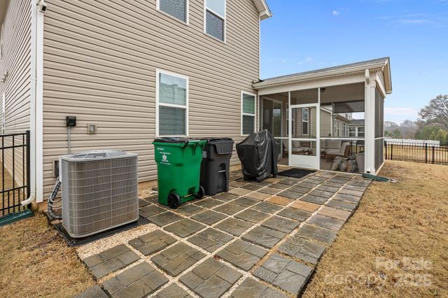 3252 Cheyney Park Drive, Charlotte, NC 28269