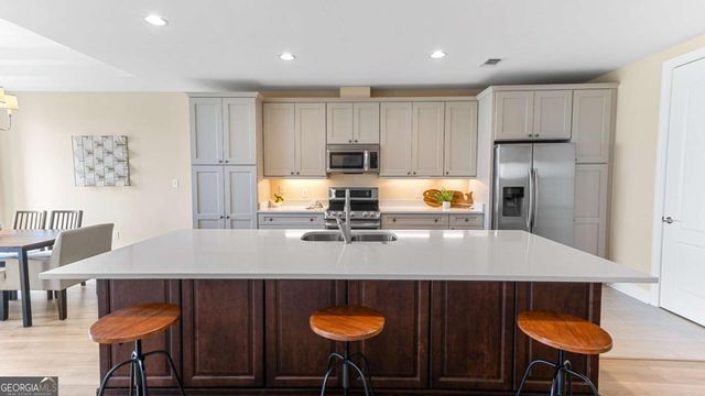 8001 Us Highway 80 E 103, Savannah, GA 31410