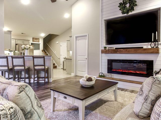 2000 Easy St., Conway, SC 29526