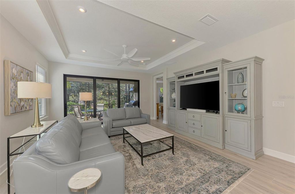 Image 16 of property listing at 5335 CICERONE STREET, Sarasota, FL 34238