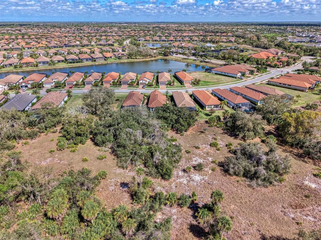 Image 57 of property listing at 5335 CICERONE STREET, Sarasota, FL 34238