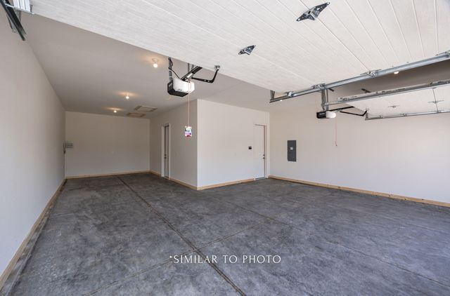 2615 SE Hawes Lane, Waukee, IA 50263