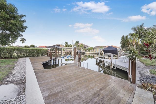 1767 Hummingbird CT, Marco Island, FL 34145