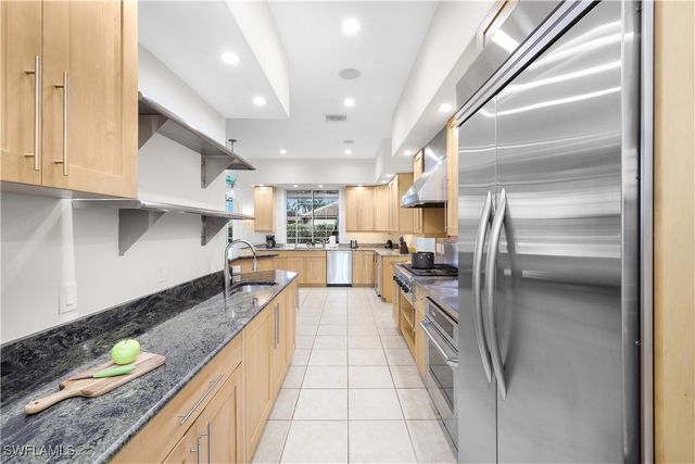 1767 Hummingbird CT, Marco Island, FL 34145