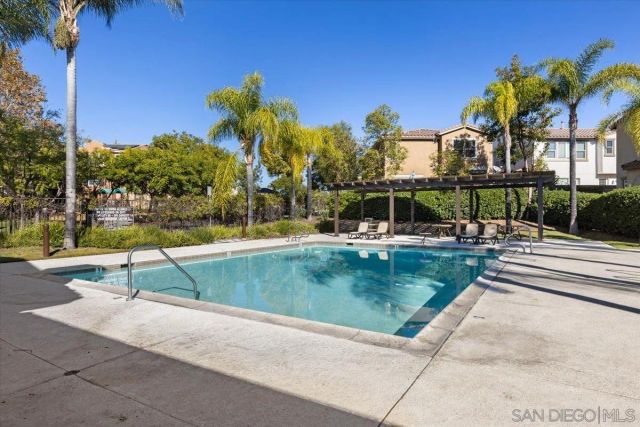 10034 Leavesly Trail, Santee, CA 92071