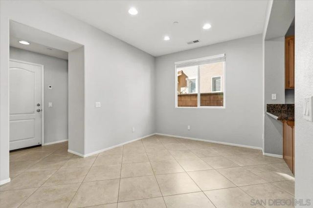 10034 Leavesly Trail, Santee, CA 92071