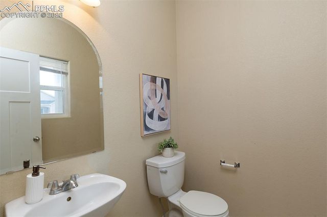 7608 Colorado Tech Drive, Colorado Springs, CO 80915