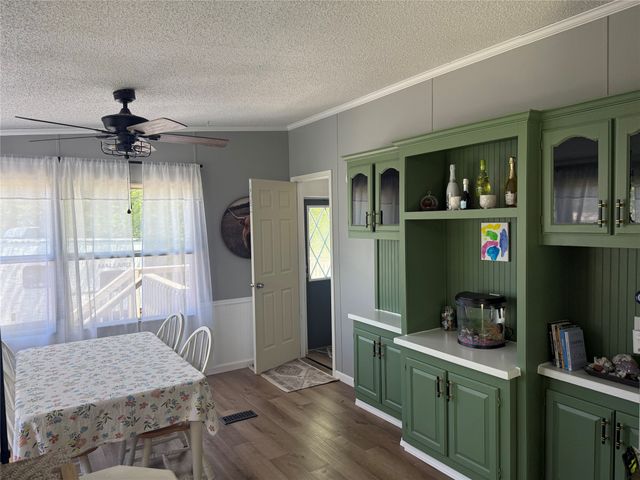 1804 GREEN VIEW Drive, Erie, PA 16509