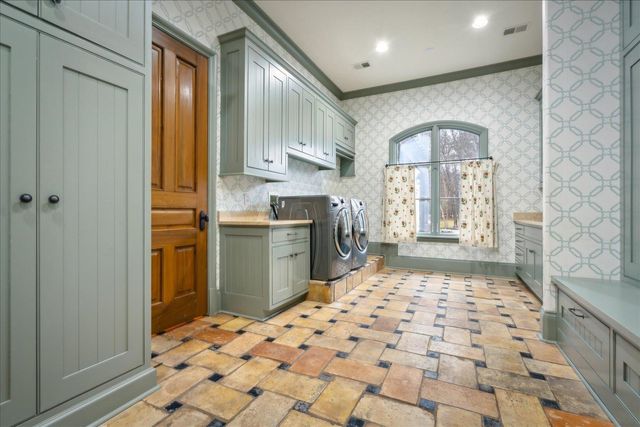 9504 DOGWOOD RD, Germantown, TN 38139