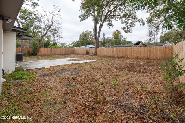 7303 SANDHURST Road S, Jacksonville, FL 32277